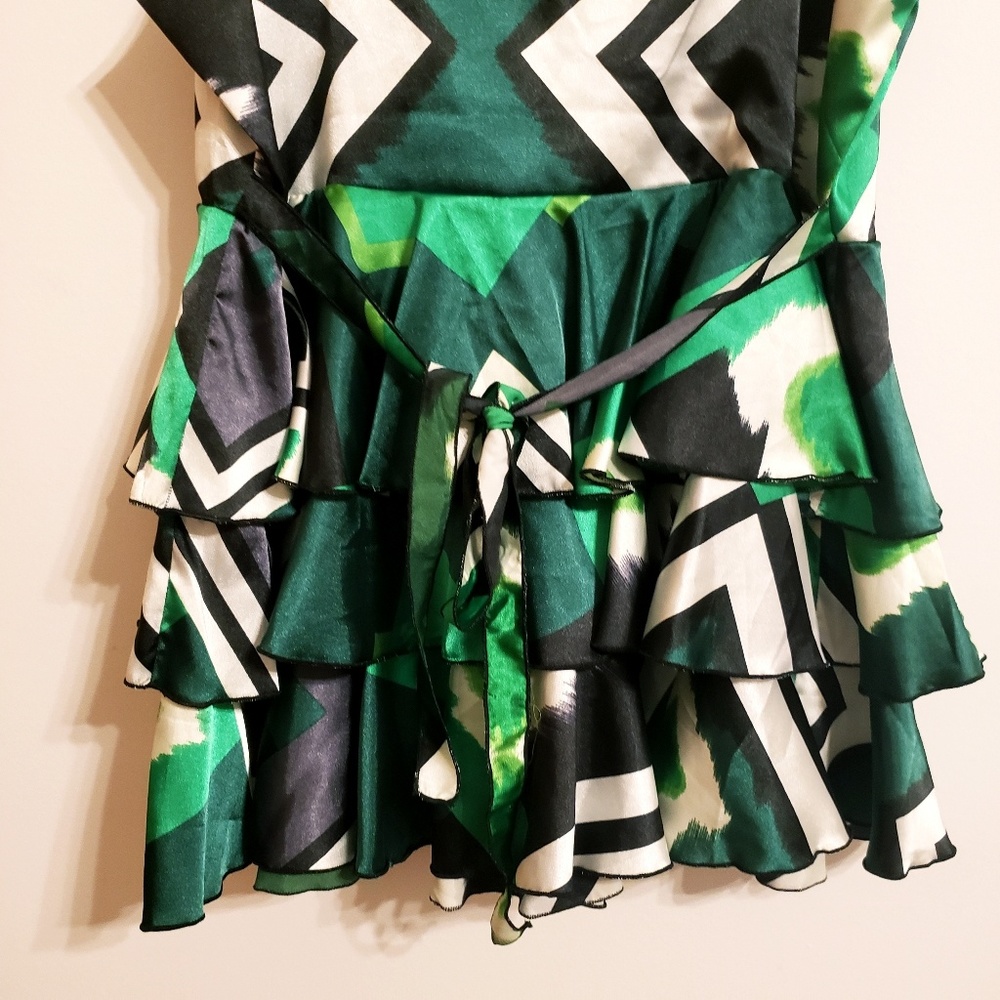 Carina Poly/Spandex Buckled Ruffled Top...M - Picture 6 of 8